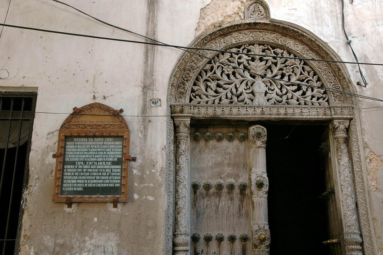 Stone Town arched doorway and historic wall details in Zanzibar